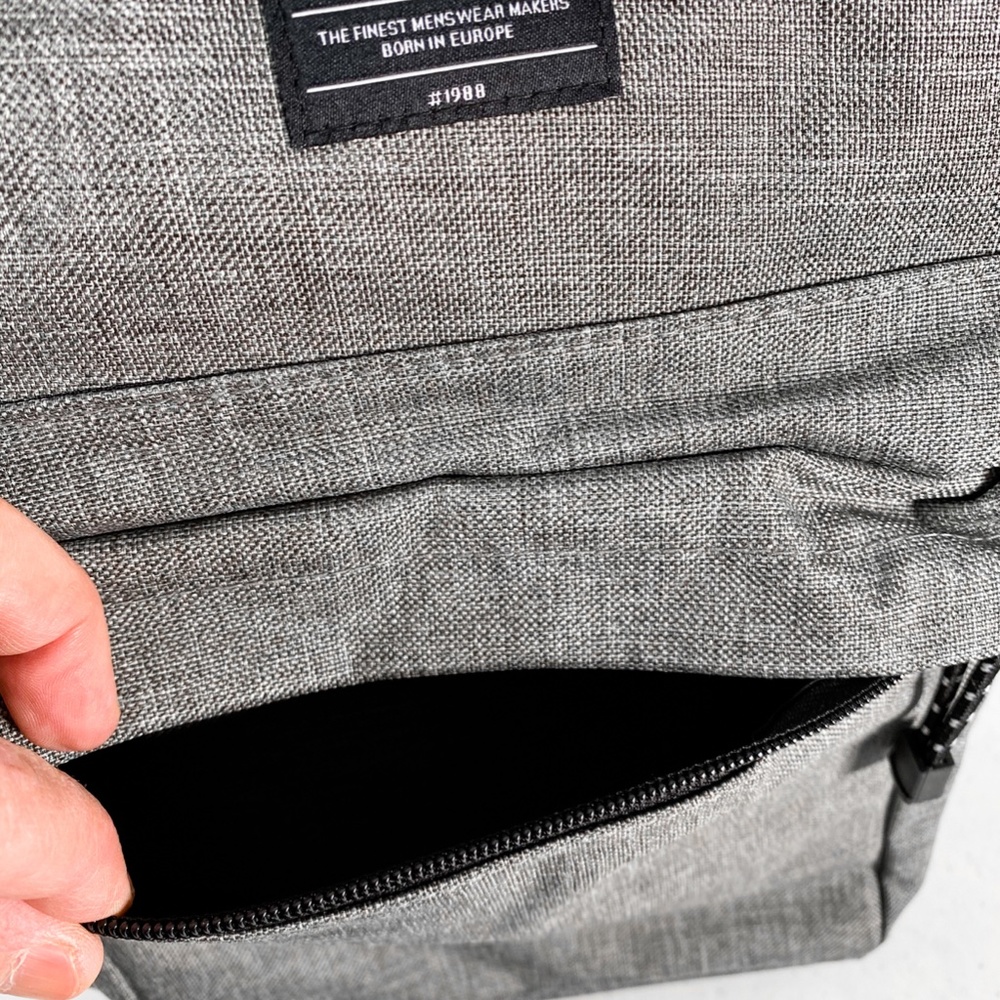 Springfield Backpack - Picture 6 of 8